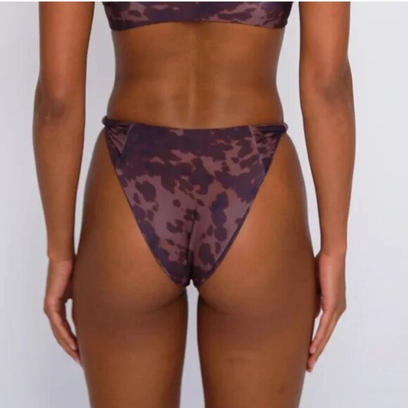 Skatie 'Salty' Bikini Bottom in YELLOWSTONE - Picture 5 of 10